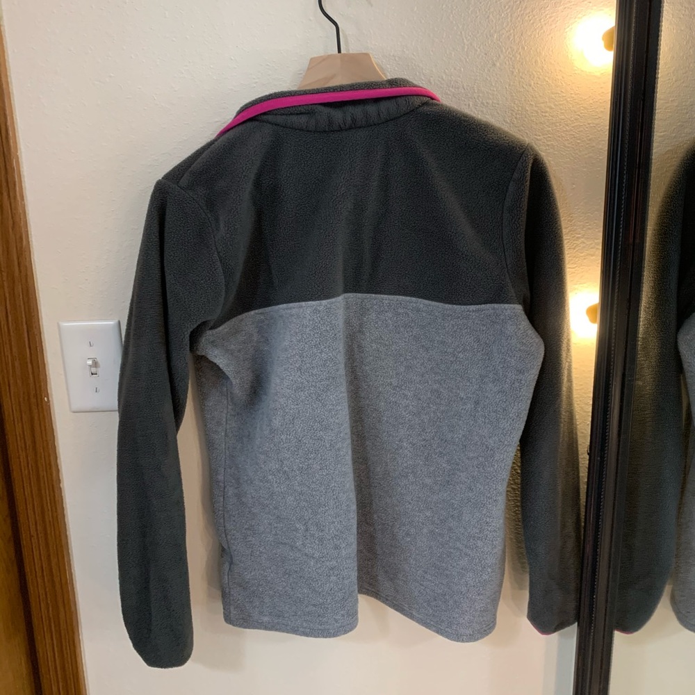 Columbia button up - Picture 4 of 4